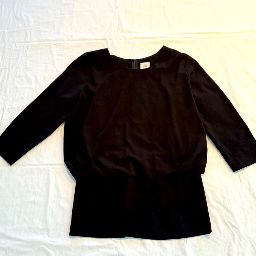 Black three-quarter sleeve top